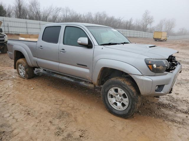 3TMMU4FN9EM062601 - 2014 TOYOTA TACOMA DOUBLE CAB LONG BED SILVER photo 4