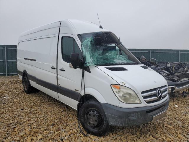 WD3PF4CC8A5495556 - 2010 MERCEDES-BENZ SPRINTER 3500 WHITE photo 4