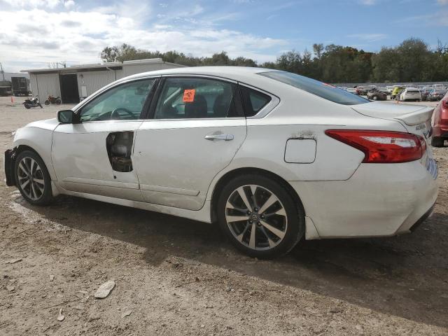 1N4AL3AP5GC224033 - 2016 NISSAN ALTIMA 2.5 WHITE photo 2