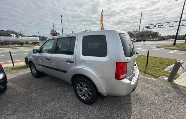 5FNYF3H26BB035249 - 2011 HONDA PILOT LX SILVER photo 3