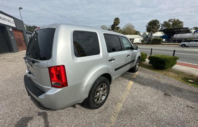 5FNYF3H26BB035249 - 2011 HONDA PILOT LX SILVER photo 4