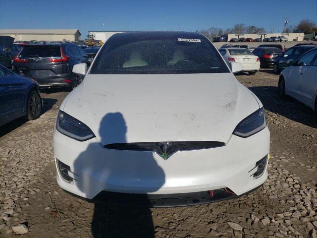 5YJXCBE22JF114273 - 2018 TESLA MODEL X WHITE photo 5