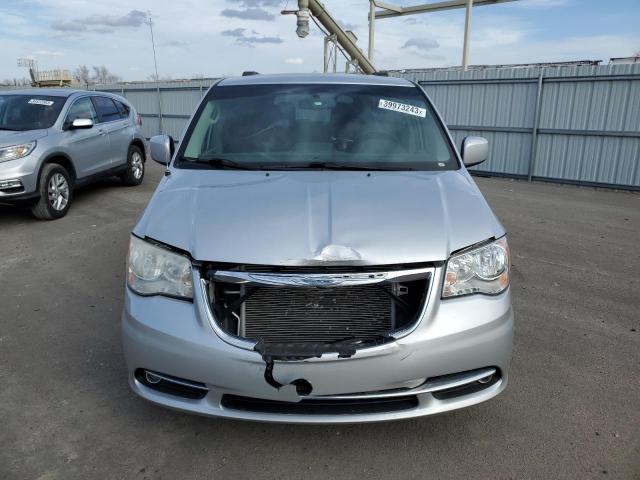 2C4RC1BG7CR282579 - 2012 CHRYSLER TOWN & COU TOURING SILVER photo 5