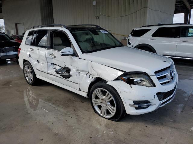 WDCGG5HBXFG354602 - 2015 MERCEDES-BENZ GLK 350 WHITE photo 4