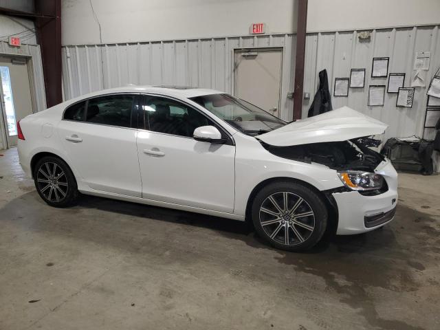 LYV402HK7JB170198 - 2018 VOLVO S60 PREMIER WHITE photo 4