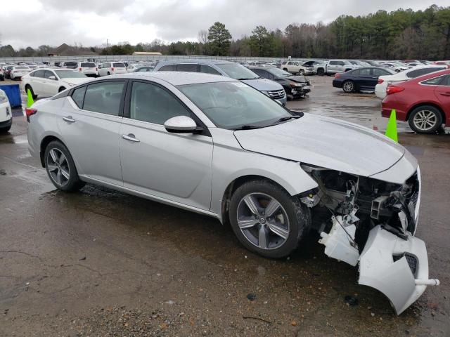 1N4BL4BV6MN332023 - 2021 NISSAN ALTIMA S SILVER photo 4