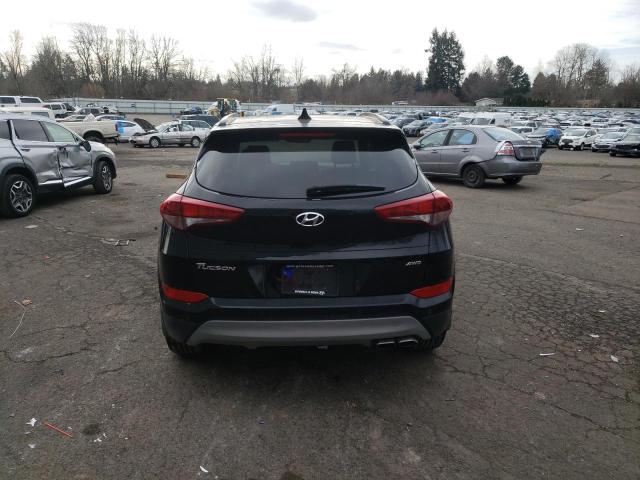 KM8J3CA22JU704901 - 2018 HYUNDAI TUCSON VALUE BLACK photo 6