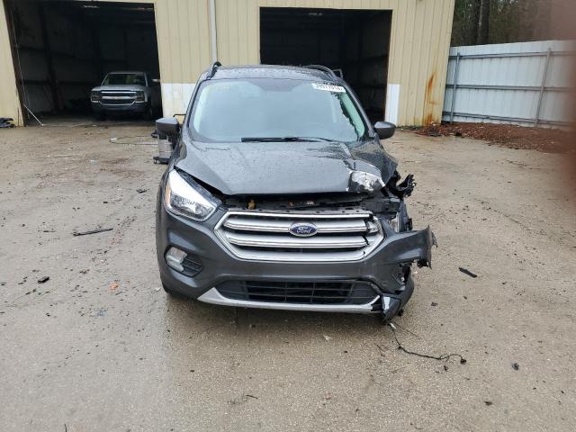 1FMCU0GD4JUC46632 - 2018 FORD ESCAPE SE GRAY photo 5