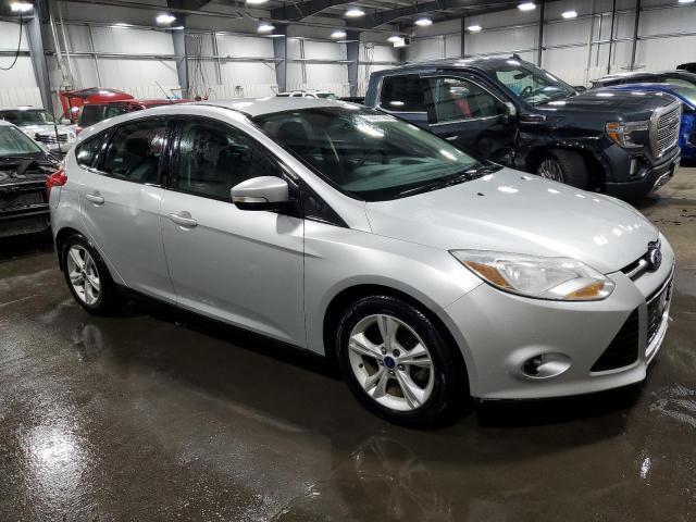 1FADP3K2XEL407316 - 2014 FORD FOCUS SE GRAY photo 4