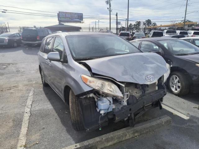 5TDYK3DC0FS647331 - 2015 TOYOTA SIENNA XLE GRAY photo 1