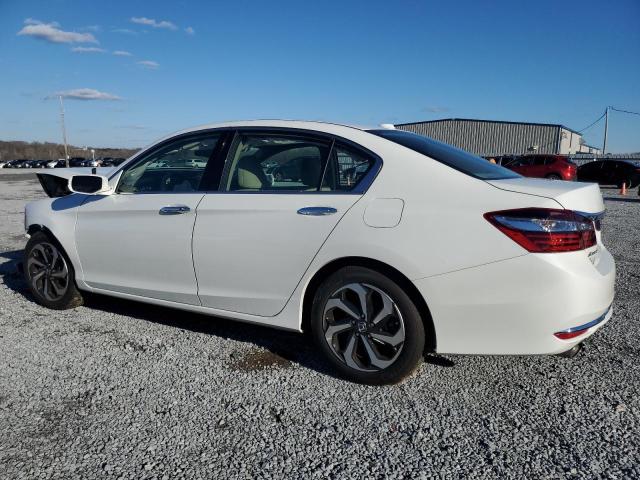 1HGCR3F82HA000025 - 2017 HONDA ACCORD EXL WHITE photo 2