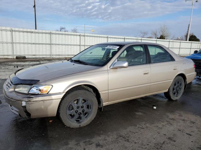 JT2BF28K8W0123412 - 1998 TOYOTA CAMRY LE GOLD photo 1