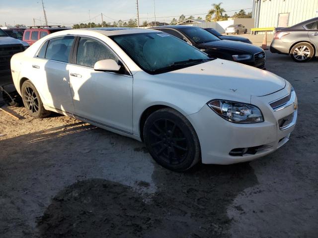 1G1ZE5EB3AF324471 - 2010 CHEVROLET MALIBU LTZ თეთრი ფოტო 4
