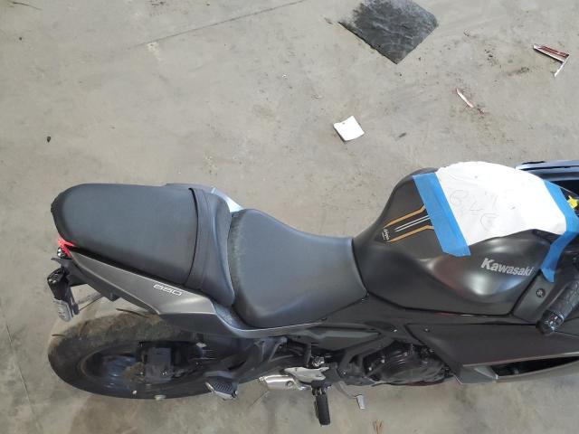 ML5EXER19PDA80697 - 2023 KAWASAKI EX650 R Қара фото 6