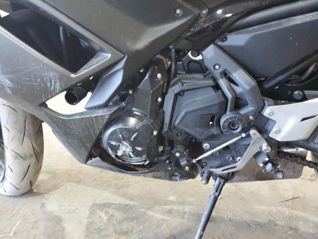 ML5EXER19PDA80697 - 2023 KAWASAKI EX650 R Қара фото 7