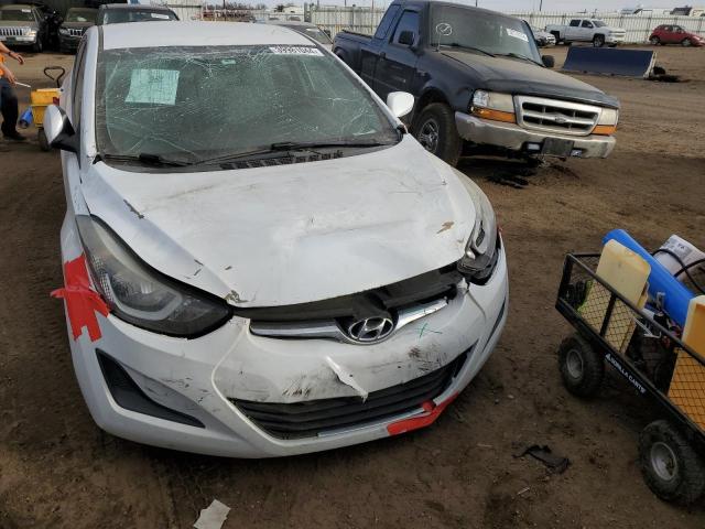 5NPDH4AE3FH550820 - 2015 HYUNDAI ELANTRA SE WHITE photo 5