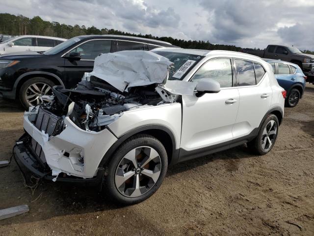 YV4L12UN0P2051313 - 2023 VOLVO XC40 PLUS WHITE photo 1