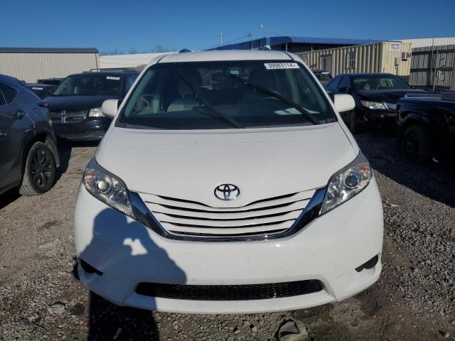 5TDKK3DC1GS699607 - 2016 TOYOTA SIENNA LE WHITE photo 5