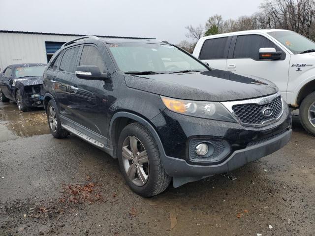 5XYKU4A20CG304612 - 2012 KIA SORENTO EX BLACK photo 4