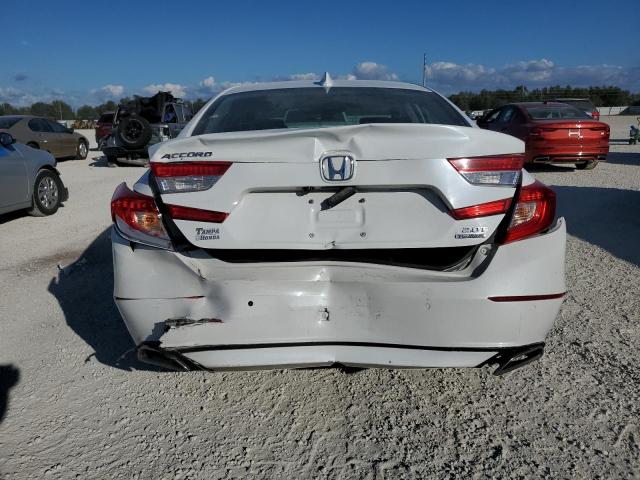 1HGCV2F97JA046163 - 2018 HONDA ACCORD TOURING WHITE photo 6