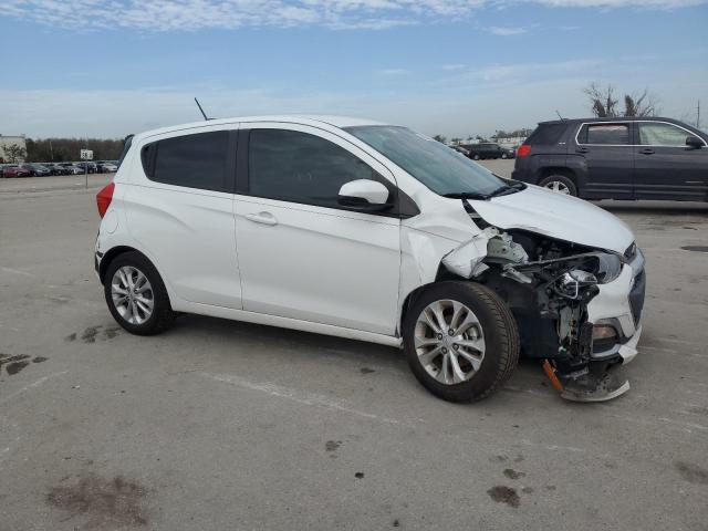 KL8CD6SA3KC749010 - 2019 CHEVROLET SPARK 1LT WHITE photo 4