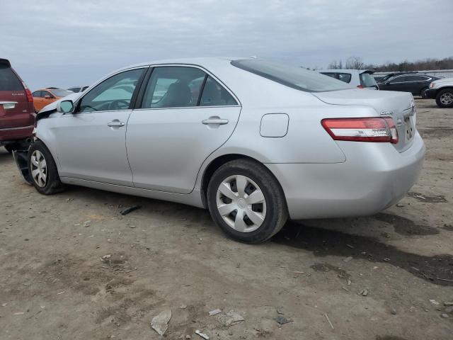 4T1BF3EK9BU169136 - 2011 TOYOTA CAMRY BASE SILVER photo 2