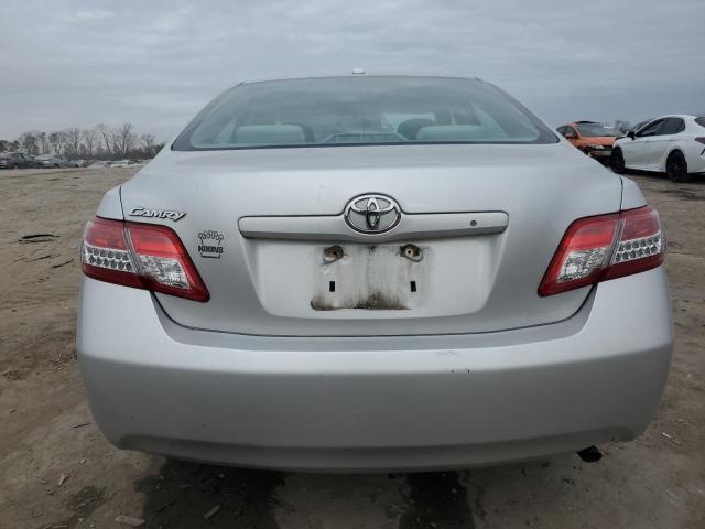 4T1BF3EK9BU169136 - 2011 TOYOTA CAMRY BASE SILVER photo 6