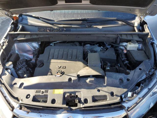 5TDKKRFHXGS504650 - 2016 TOYOTA HIGHLANDER XLE SILVER photo 12