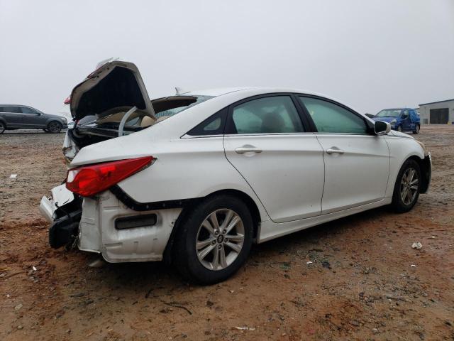 5NPEB4AC6BH101422 - 2011 HYUNDAI SONATA GLS WHITE photo 3