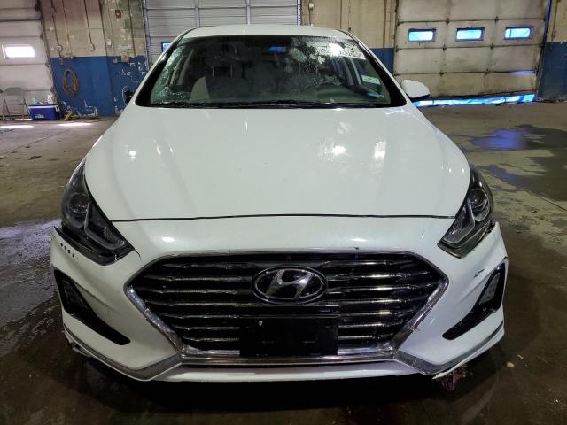 5NPE24AF0KH820403 - 2019 HYUNDAI SONATA SE WHITE photo 5