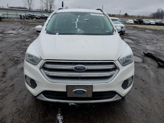 1FMCU9G99HUA96477 - 2017 FORD ESCAPE SE WHITE photo 5