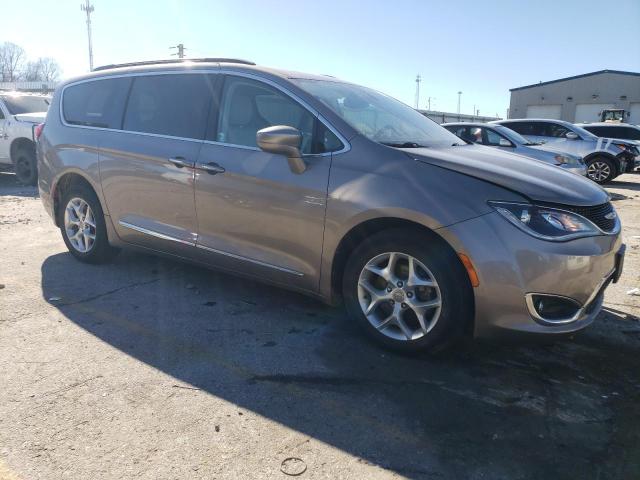 2C4RC1BG6HR661273 - 2017 CHRYSLER PACIFICA TOURING L TAN photo 4