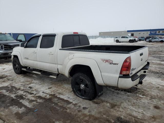 5TEMU52N07Z328279 - 2007 TOYOTA TACOMA DOUBLE CAB LONG BED WHITE photo 2