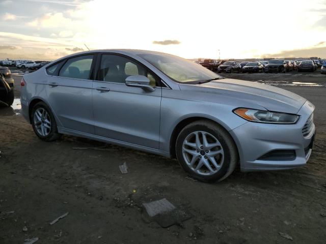 3FA6P0H70ER219951 - 2014 FORD FUSION SE SILVER photo 4