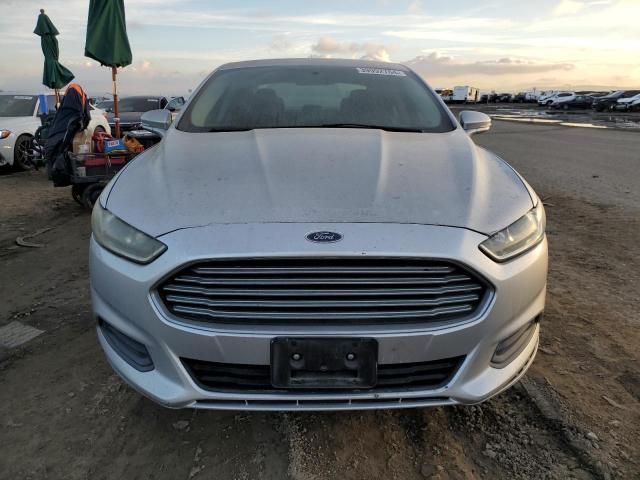 3FA6P0H70ER219951 - 2014 FORD FUSION SE SILVER photo 5