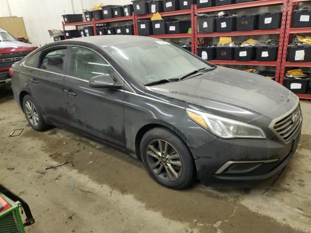 5NPE24AF2GH280463 - 2016 HYUNDAI SONATA SE BLACK photo 4