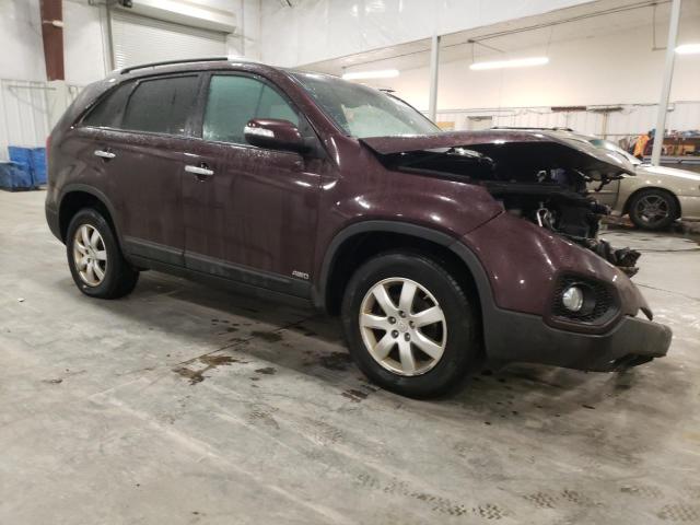 5XYKTDA19BG171714 - 2011 KIA SORENTO BASE BURGUNDY photo 4