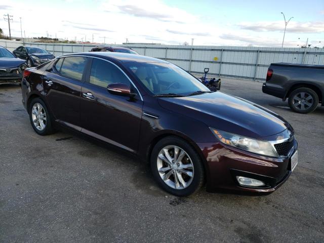 5XXGM4A71DG182236 - 2013 KIA OPTIMA LX BURGUNDY photo 4