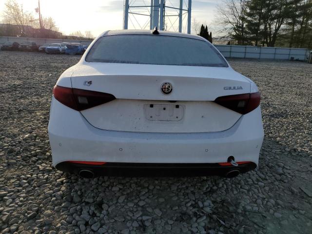 ZARFAEENXH7538089 - 2017 ALFA ROMEO GIULIA TI Q4 WHITE photo 6