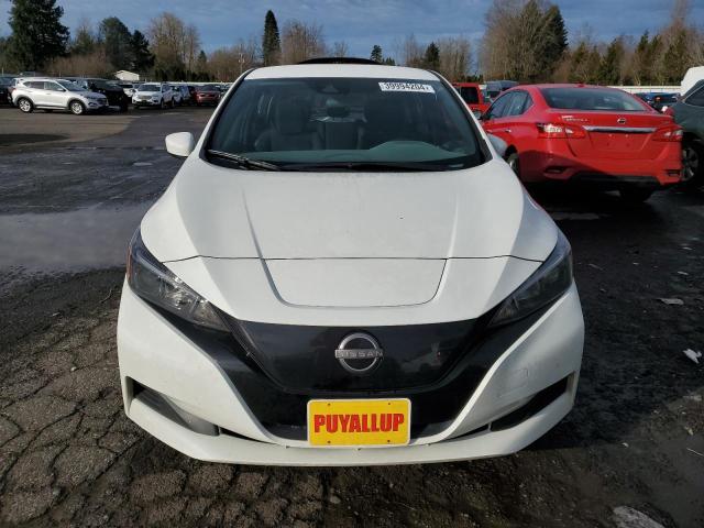 1N4AZ1BVXPC556792 - 2023 NISSAN LEAF S WHITE photo 5