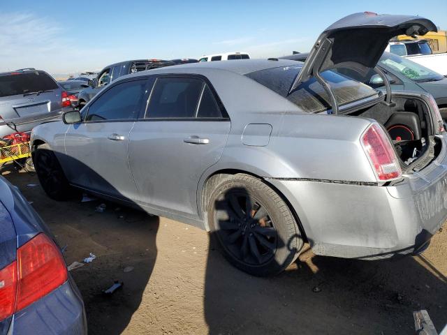 2C3CCAGG8EH381505 - 2014 CHRYSLER 300 S SILVER photo 2