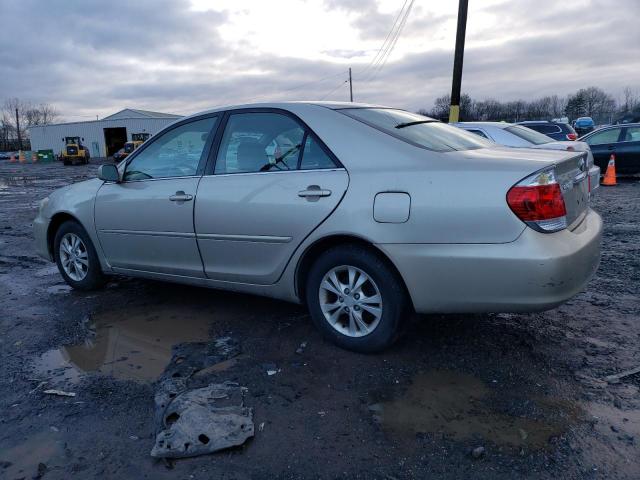 4T1BF32K45U089896 - 2005 TOYOTA CAMRY LE GOLD photo 2