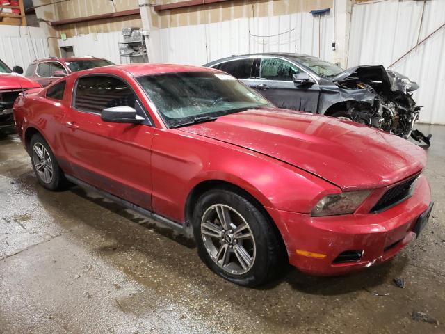1ZVBP8AN7A5131134 - 2010 FORD MUSTANG RED photo 4