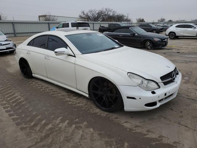 WDDDJ7CB3BA169033 - 2011 MERCEDES-BENZ CLS 550 WHITE photo 4