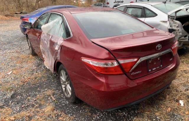 4T1BF1FKXHU727359 - 2017 TOYOTA CAMRY LE RED photo 3