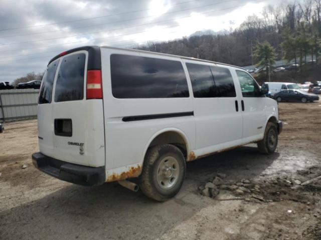 1GCGG25UX51217977 - 2005 CHEVROLET EXPRESS G2 WHITE photo 3