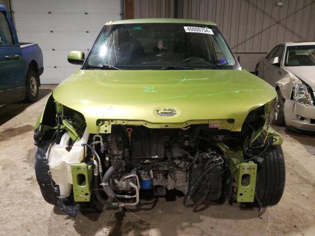 KNDJN2A2XG7827085 - 2016 KIA SOUL GREEN photo 5