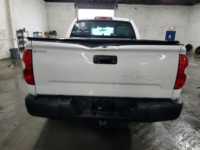 5TFRM5F13HX112013 - 2017 TOYOTA TUNDRA DOUBLE CAB SR/SR5 WHITE photo 6
