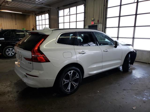 YV4L12RK2N1051282 - 2022 VOLVO XC60 B5 MOMENTUM WHITE photo 3