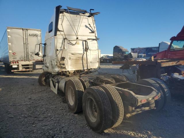 4V4NC9EH7GN938689 - 2016 VOLVO VN VNL WHITE photo 3